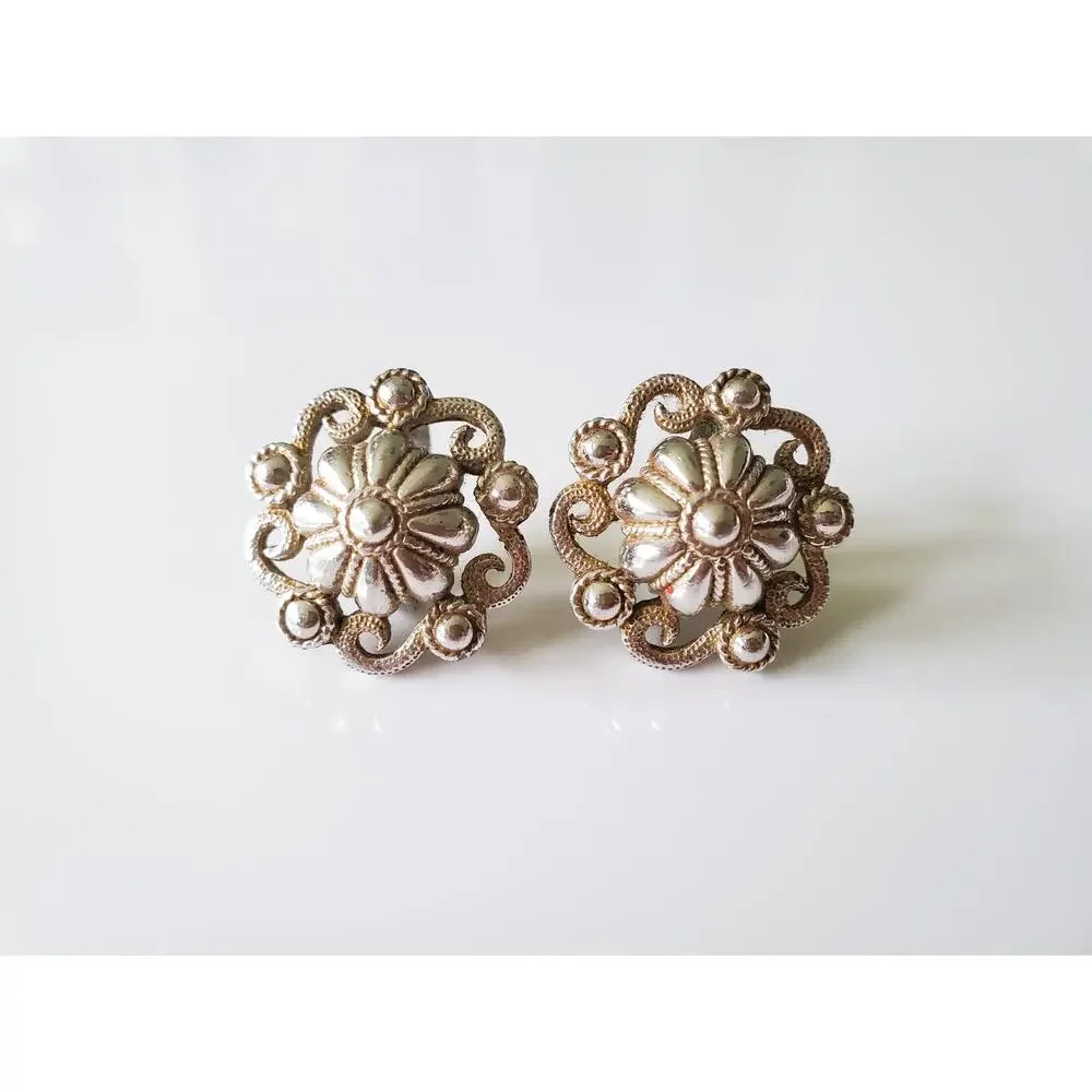 Vintage Silver Crown Trifari Clip On Earrings